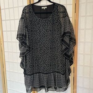 Max Studio Monochrome Floral mini dress